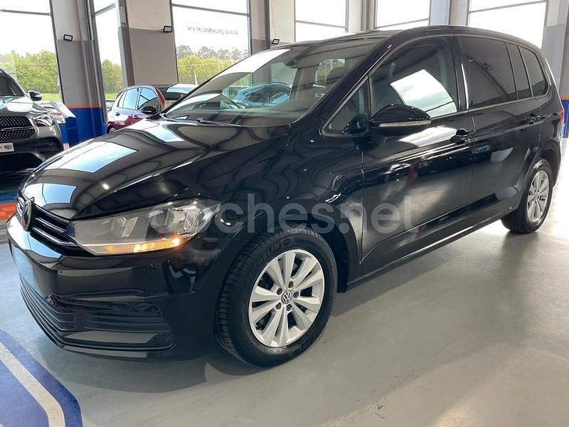 Negro Usado 2020 VW Touran Advance Monovolumen | 21.300 € (Buen precio) - Imagen 1/4