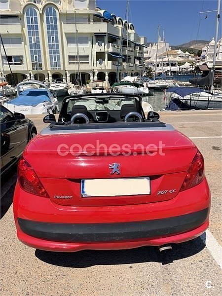 Usado Peugeot 207 CC 120 CV (88 kW) 2009 Rojo Descapotable