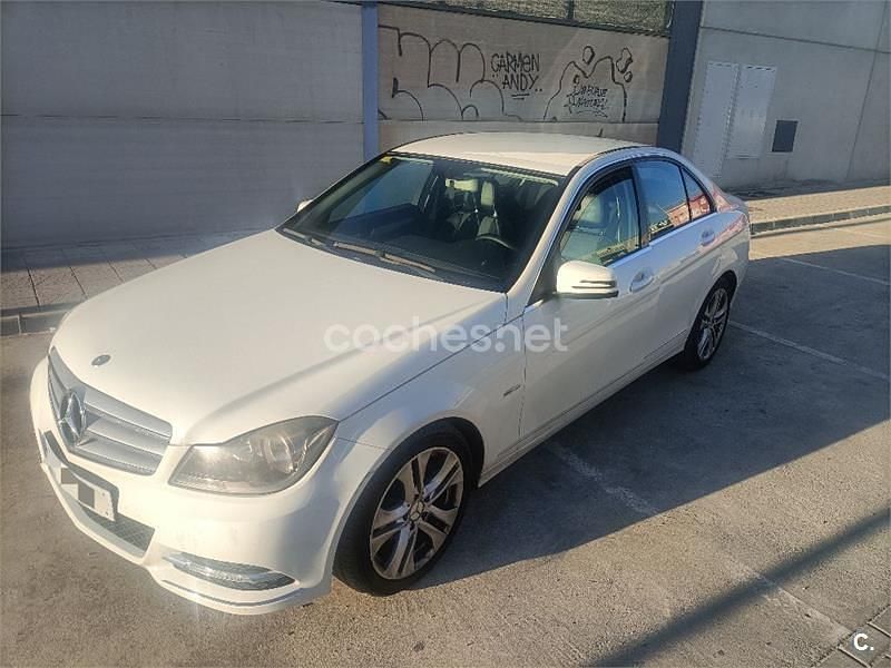 Blanco Usado 2012 Mercedes C200 Avantgarde Berlina | 6400 € (Buen precio) - Imagen 1/4