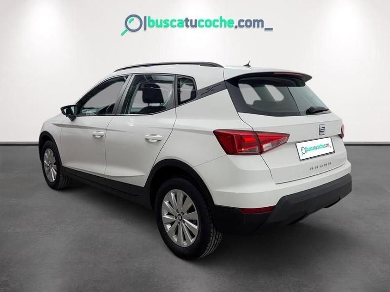 Usado Seat Arona Ecomotive 116 CV (85 kW) 2019 Blanco SUV
