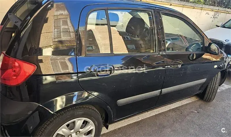 Usado Hyundai Getz GLS 106 CV (77 kW) 2007 Negro Utilitario