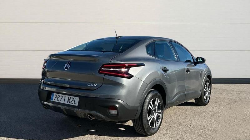 Usado Citroën C4 X 145 CV (106 kW) 2025 Gris SUV