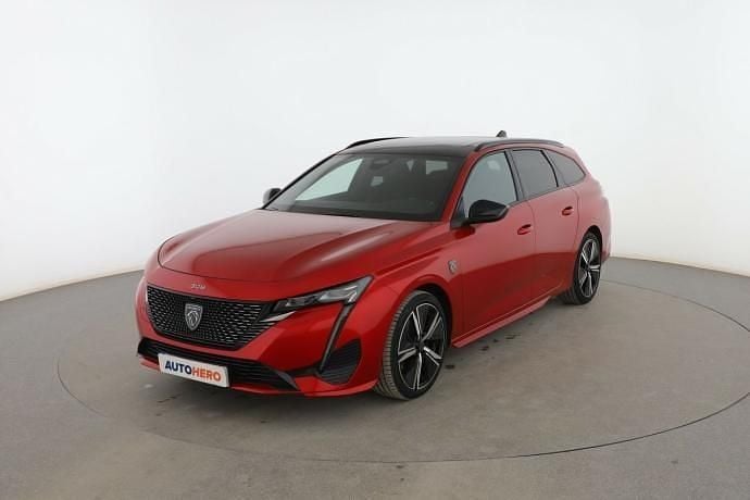 Rojo Usado 2022 Peugeot 308 GT Familiar | 21.199 € (Precio justo) - Imagen 1/3