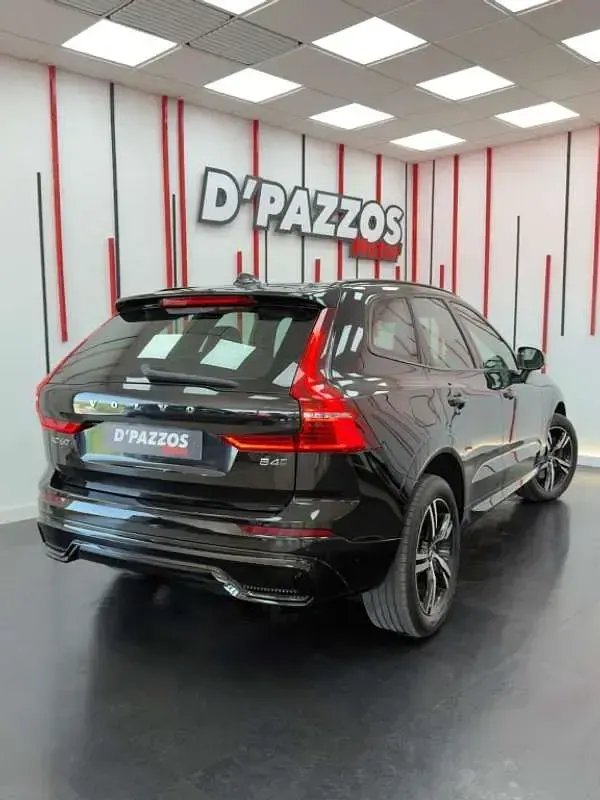 Usado Volvo XC60 R-Design 197 CV (144 kW) 2021 Negro SUV
