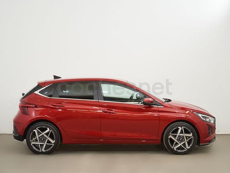 Nuevo Hyundai i20 100 CV (73 kW) 2025 Granate Utilitario