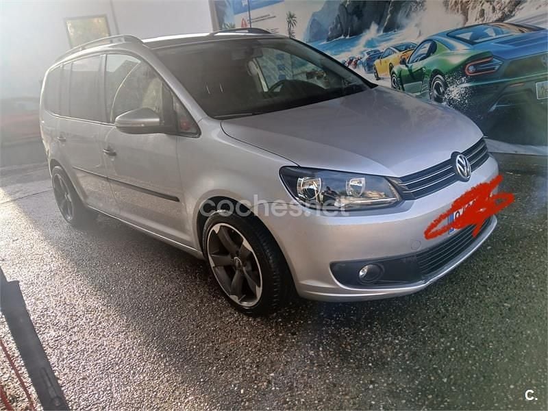 Gris / plata Usado 2013 VW Touran Advance Monovolumen | 9500 € (Caro) - Imagen 1/3