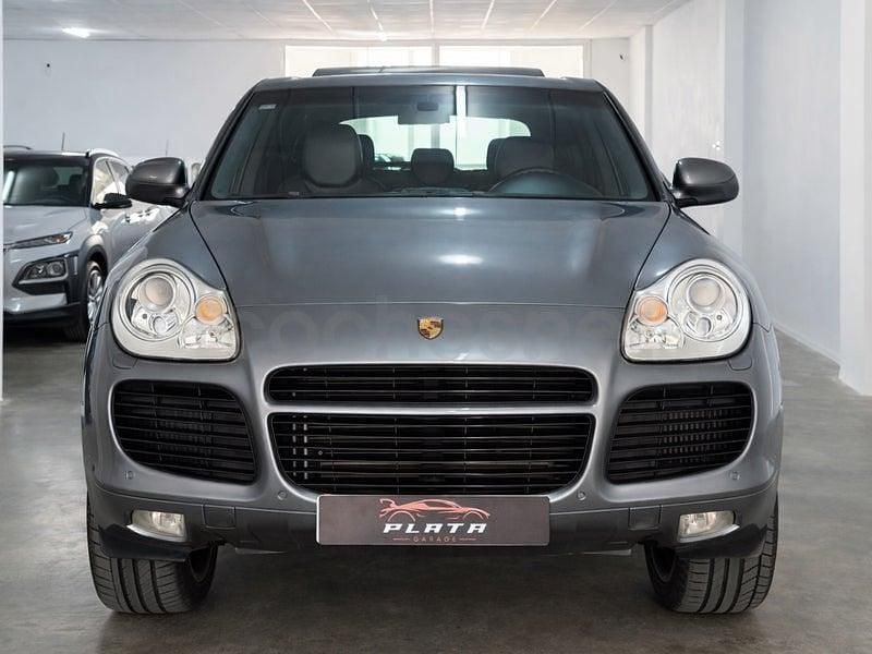 Usado Porsche Cayenne Turbo 450 CV (330 kW) 2005 Gris / plata SUV