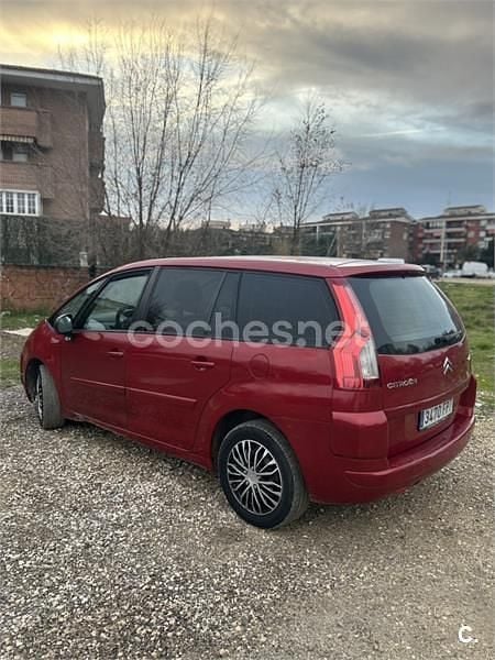 Usado Citroën Grand C4 Picasso 127 CV (93 kW) 2007 Granate Monovolumen