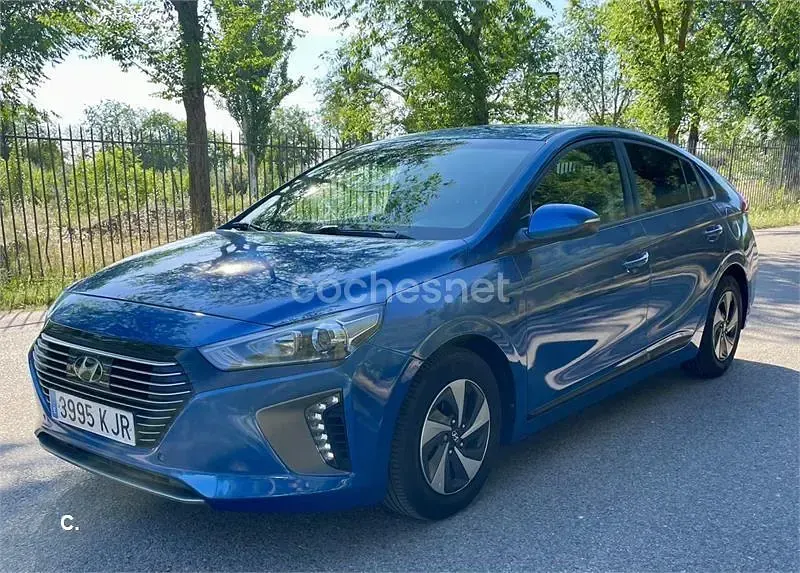 Usado Hyundai Ioniq 141 CV (103 kW) 2018 Azul Utilitario