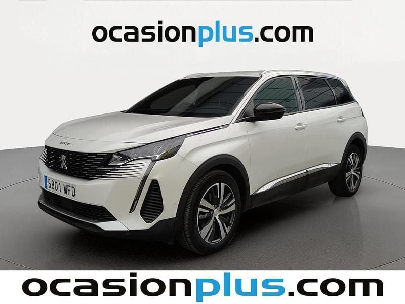Usado Peugeot 5008 Allure 131 HP (96 kW) 2023 SUV