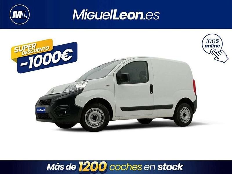 Blanco Usado 2019 Fiat Fiorino Monovolumen | 9985 € (Precio justo) - Imagen 1/3