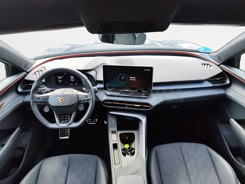 Usado Cupra Terramar VZ 272 CV (200 kW) 2025 Gris / plata SUV