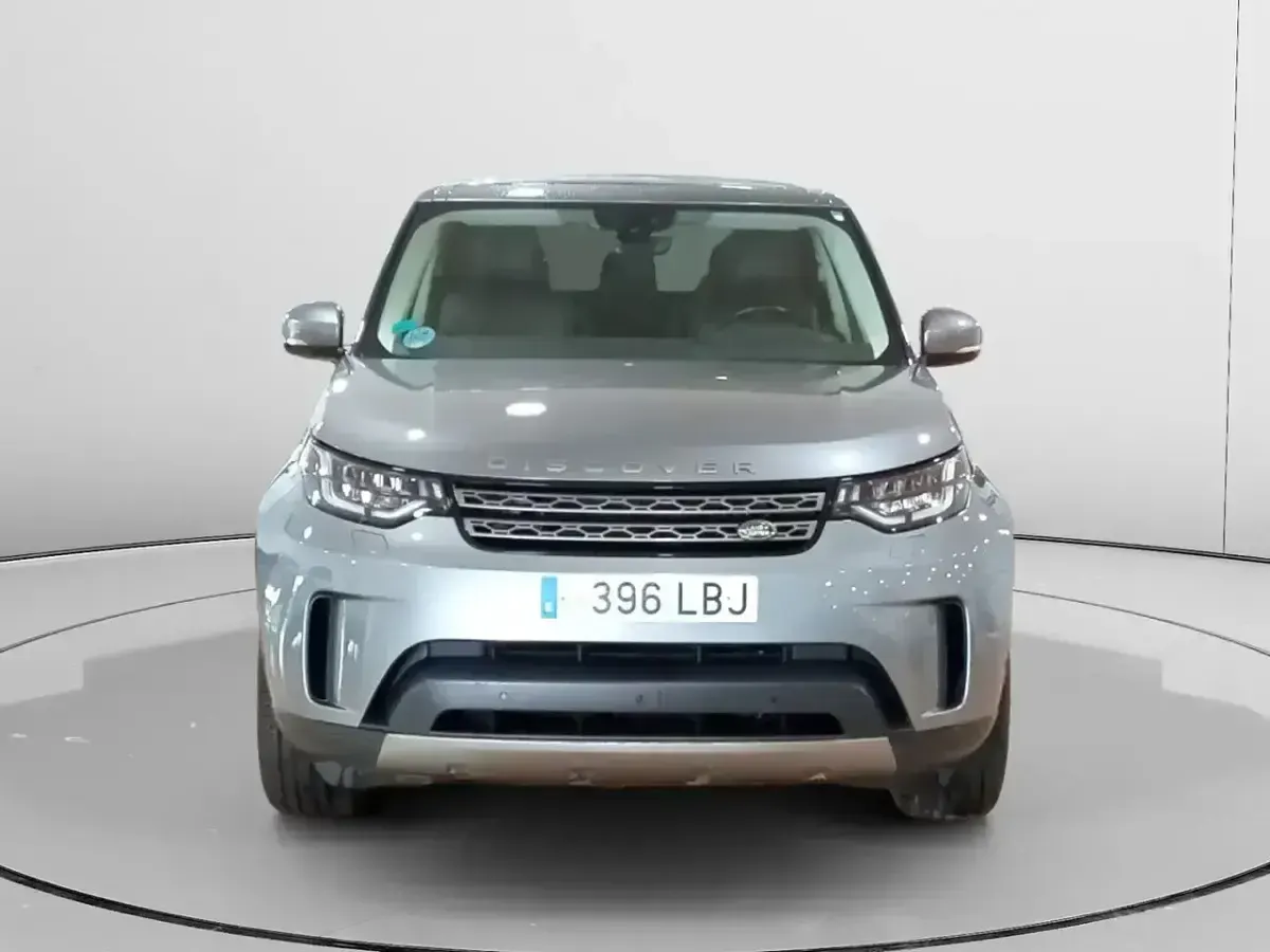 Usado Land Rover Discovery 5 SE 240 CV (176 kW) 2019 Gris SUV