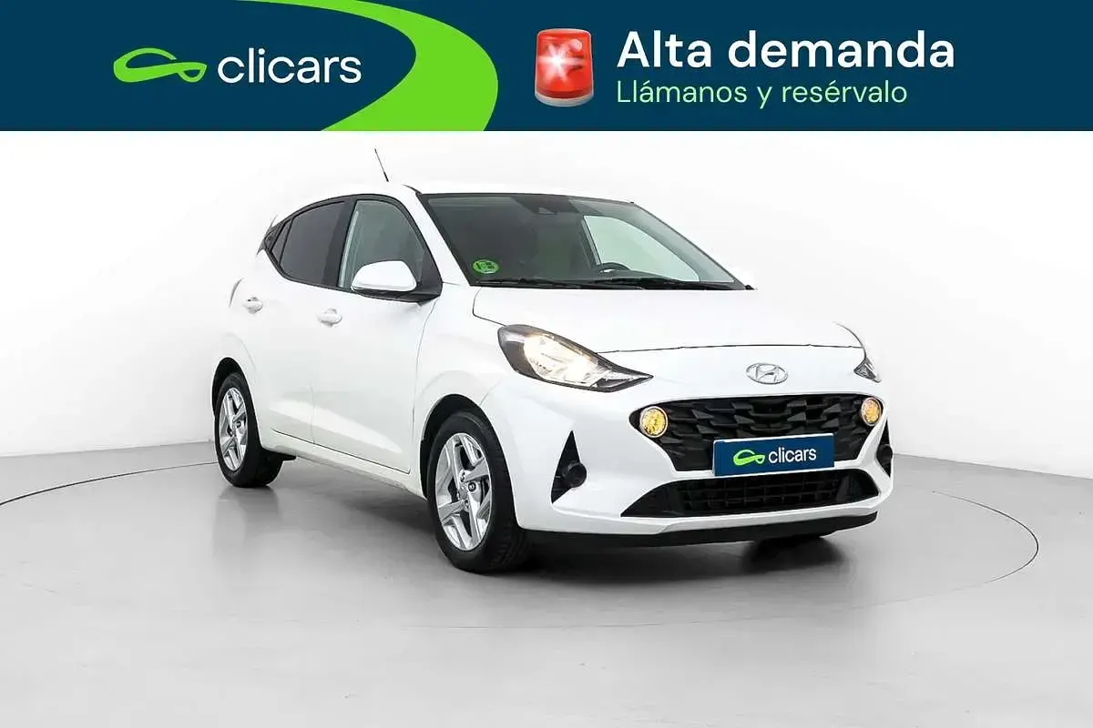 Usado Hyundai i10 67 CV (49 kW) 2022 Blanco Utilitario