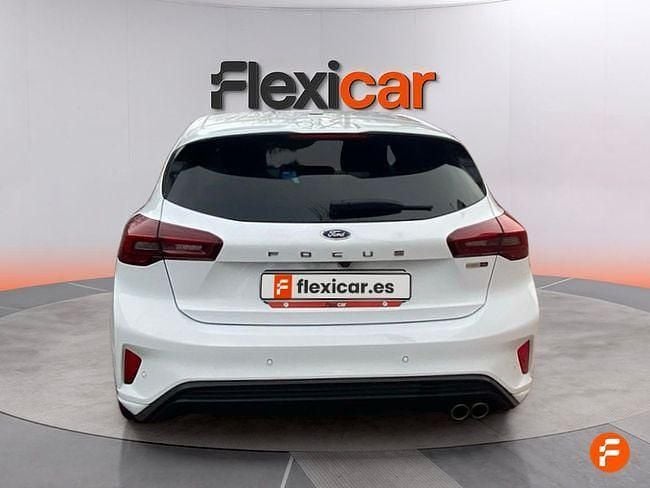 Usado Ford Focus ST-Line 125 CV (91 kW) 2022 Blanco