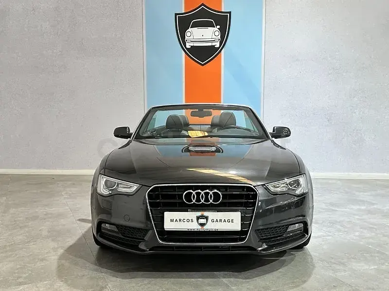 Usado Audi A5 Cabriolet 170 CV (125 kW) 2013 Negro Descapotable