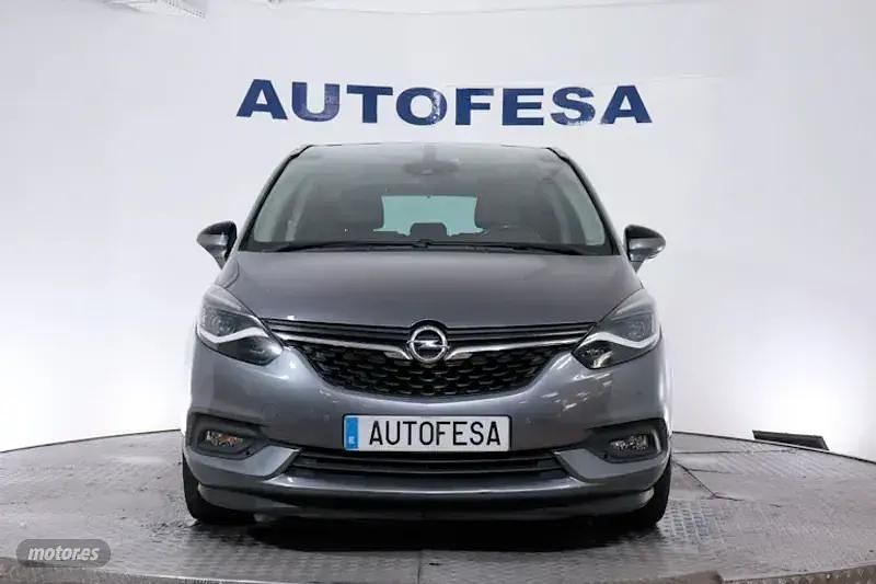 Usado Opel Zafira Excellence 200 CV (147 kW) 2017 Gris Monovolumen