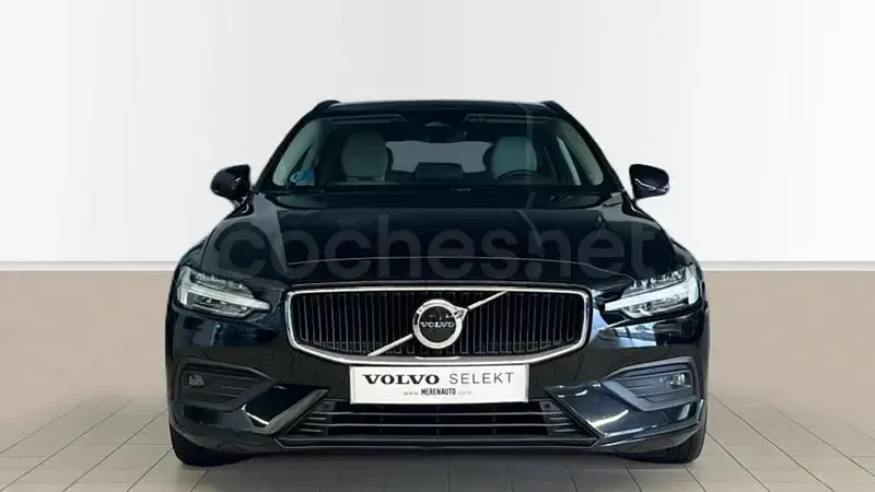 Usado Volvo V60 Core 197 CV (144 kW) 2022 Negro Familiar
