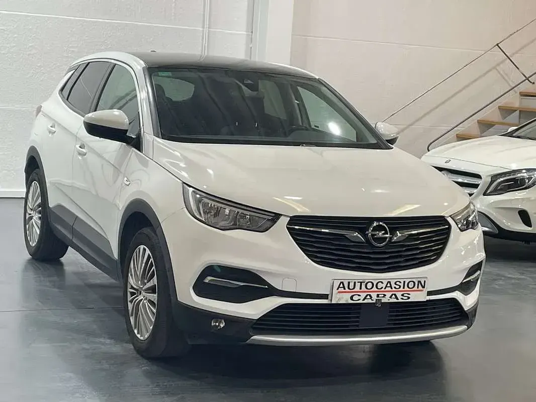 Usado Opel Grandland X Excellence 120 CV (88 kW) 2018 Blanco SUV