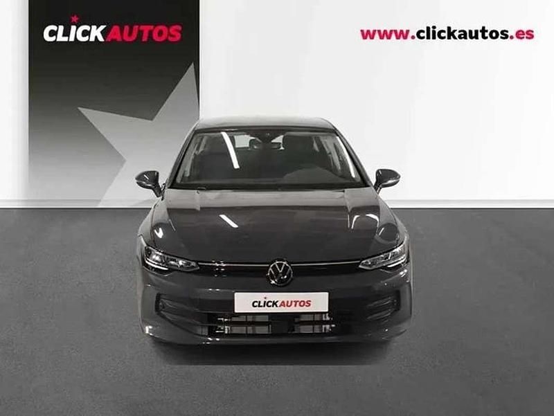 Usado VW Golf VIII 116 CV (85 kW) 2025 Gris Utilitario