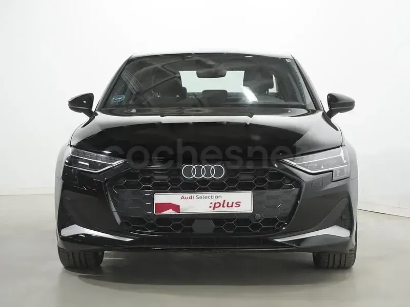 Usado Audi A3 Advanced Plus 116 CV (85 kW) 2025 Negro Berlina