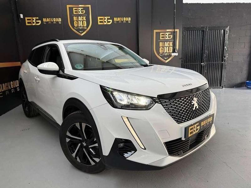 Usado Peugeot 2008 Allure 110 CV (80 kW) 2022 Blanco SUV