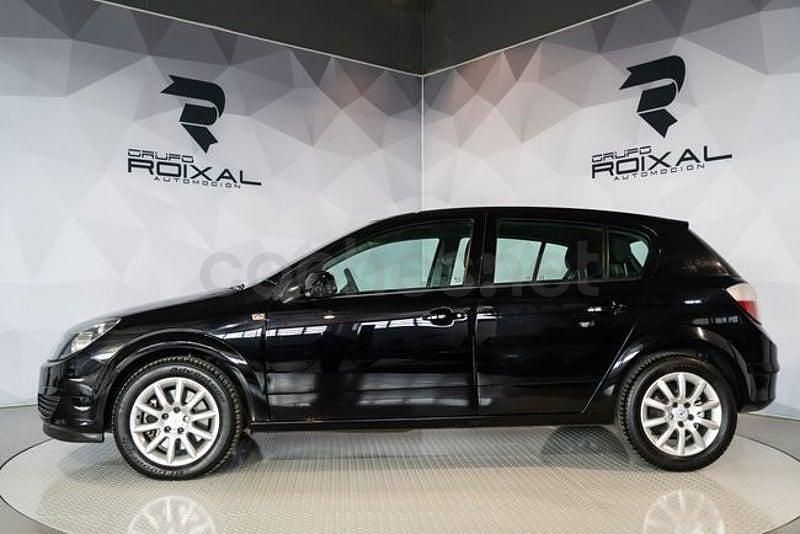 Usado Opel Astra Enjoy 120 CV (88 kW) 2005 Negro Berlina