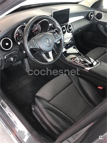 Usado Mercedes C220 170 CV (125 kW) 2018 Gris / plata Familiar