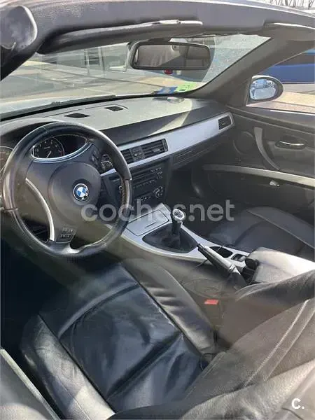 Usado BMW 325 218 CV (160 kW) 2007 Gris / plata Descapotable