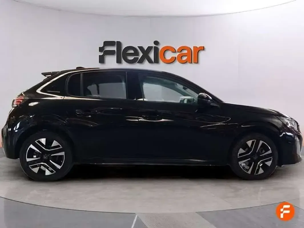 Używany Peugeot 208 Allure 101 KM (74 kW) 2025 Czarny Hatchback