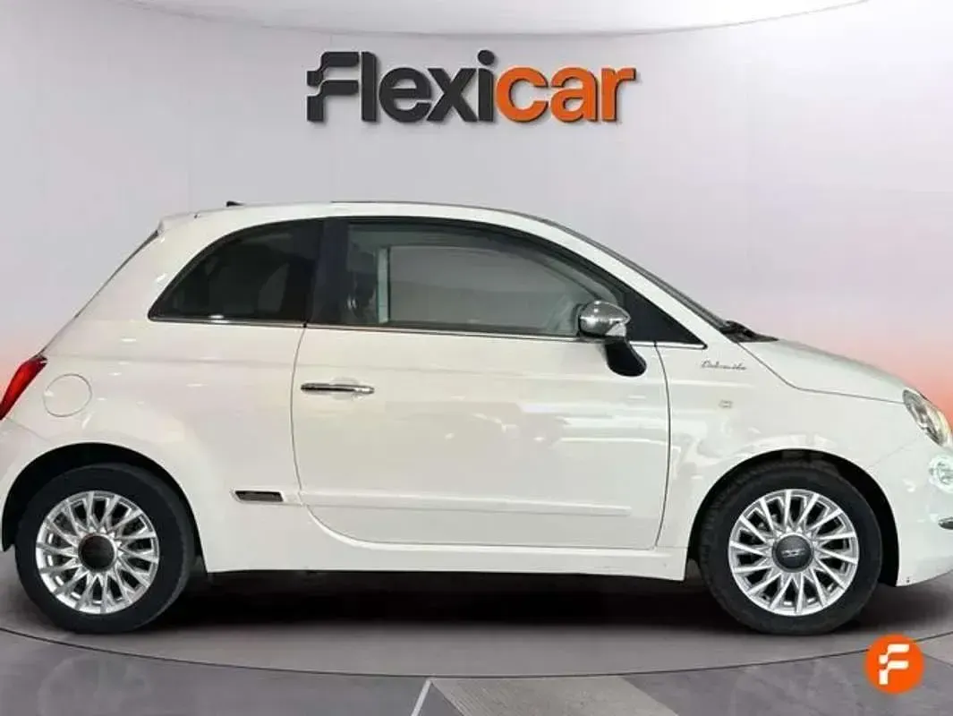 Usado Fiat 500 Dolcevita 71 CV (52 kW) 2021 Blanco Berlina