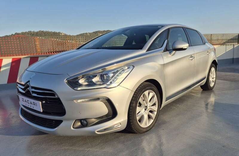 Plateado Usado 2013 Citroën DS5 Utilitario | 9999 € (Precio justo) - Imagen 1/4