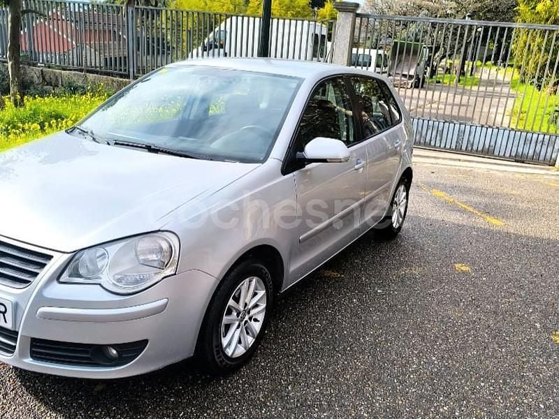 Gris / plata Usado 2008 VW Polo Edition Berlina | 5500 € (Precio justo) - Imagen 1/4