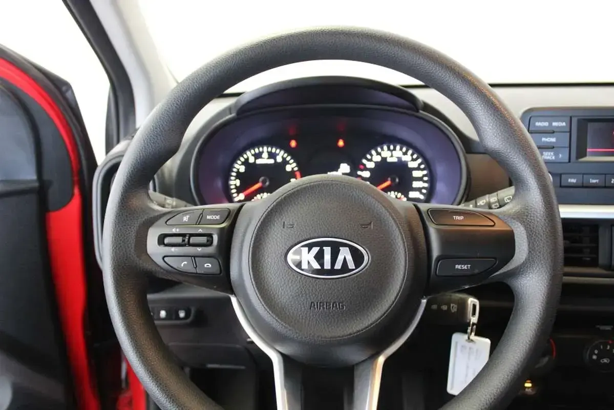 Usado Kia Picanto 67 CV (49 kW) 2020 Rojo Utilitario