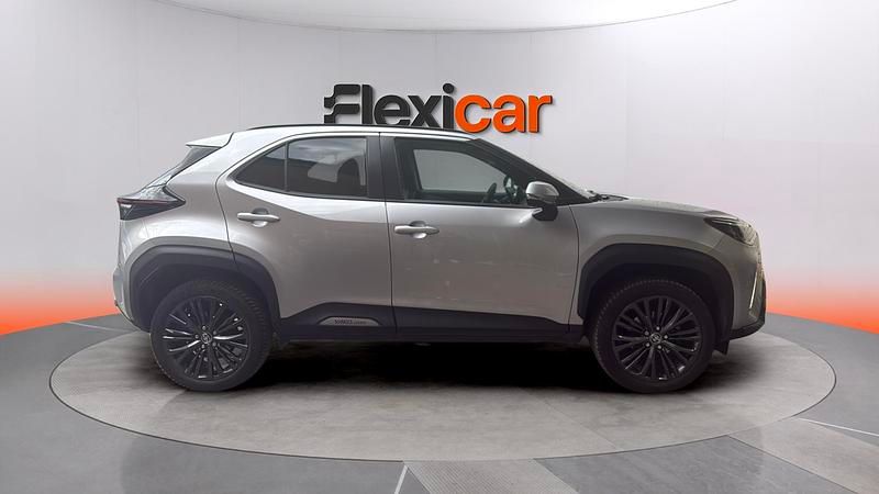 Usado Toyota Yaris Hybrid 116 CV (85 kW) 2023 Gris