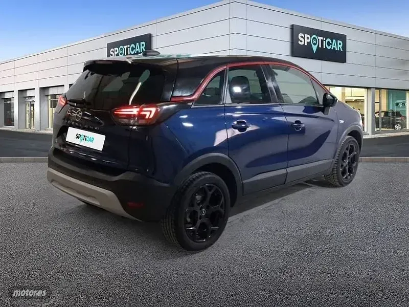 Usado Opel Crossland GS Line 110 CV (80 kW) 2022 Azul SUV