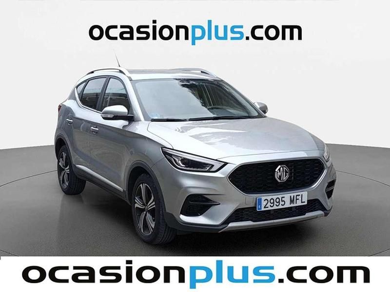 Usado MG ZS Luxury 111 CV (81 kW) 2023 Plateado SUV