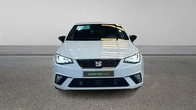Usado Seat Ibiza FR 150 CV (110 kW) 2024 Blanco Utilitario