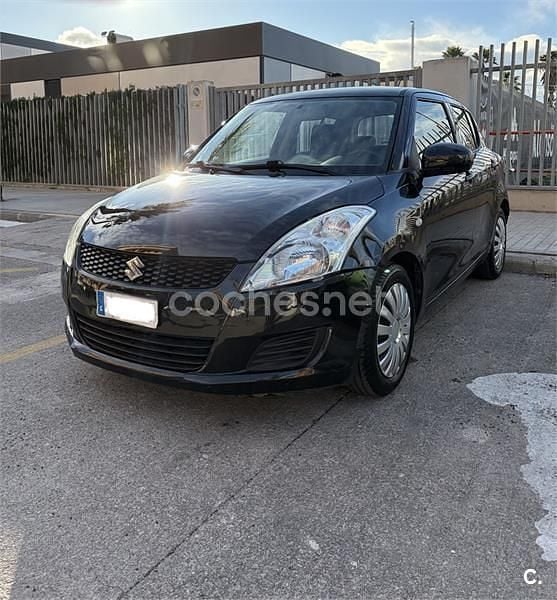 Usado Suzuki Swift GL 95 CV (69 kW) 2011 Negro Berlina
