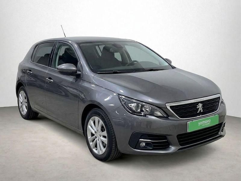 Usado Peugeot 308 Style 131 CV (96 kW) 2021 Gris Utilitario