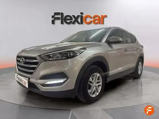 Usado Hyundai Tucson 131 CV (96 kW) 2017 Beige SUV