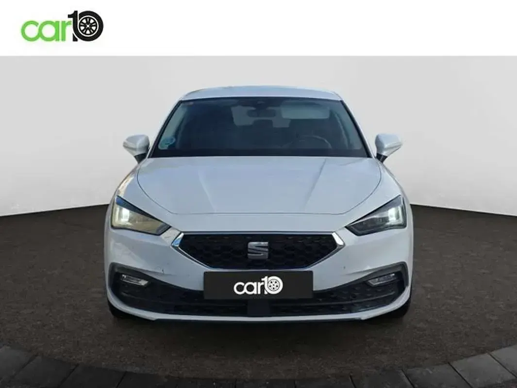 Usado Seat Leon Style 116 CV (85 kW) 2023 Blanco Utilitario