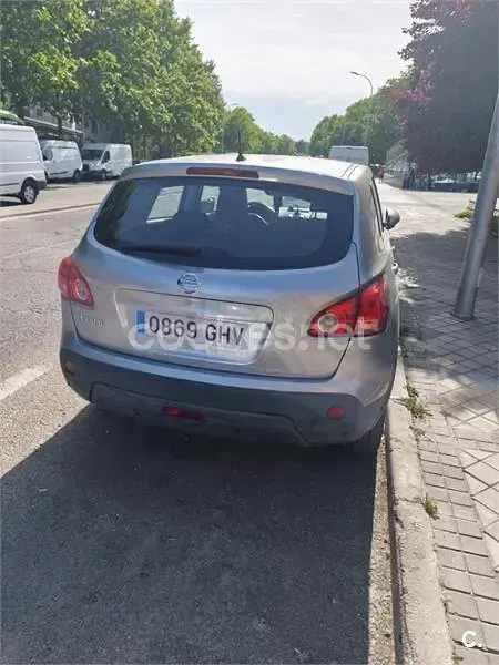 Usado Nissan Qashqai Acenta 115 CV (84 kW) 2008 Gris / plata SUV