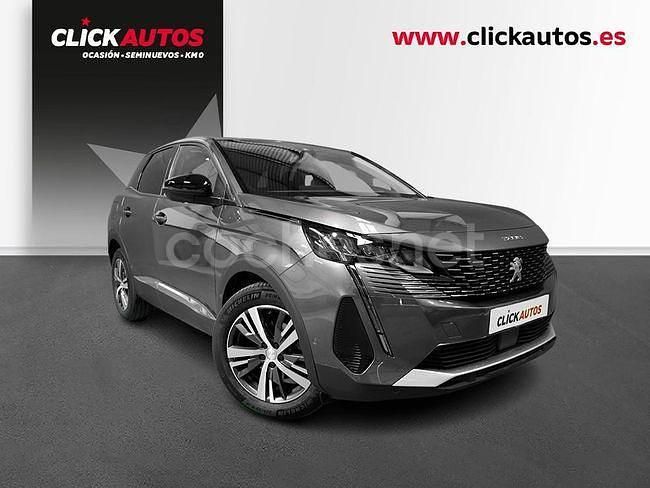Usado Peugeot 3008 Allure 131 CV (96 kW) 2022 Gris SUV