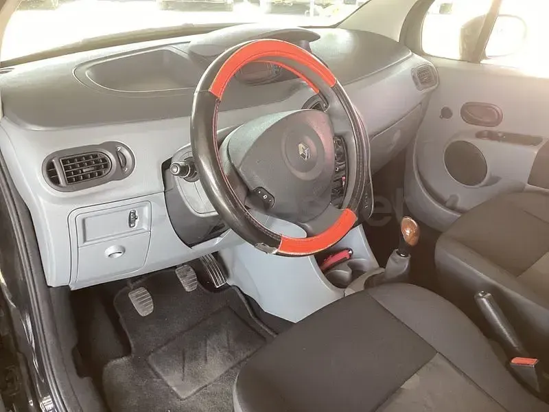 Usado Renault Grand Modus Authentique 75 CV (55 kW) 2009 Negro Monovolumen