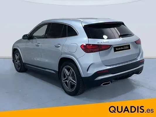 Usado Mercedes GLA200 150 CV (110 kW) 2025 SUV