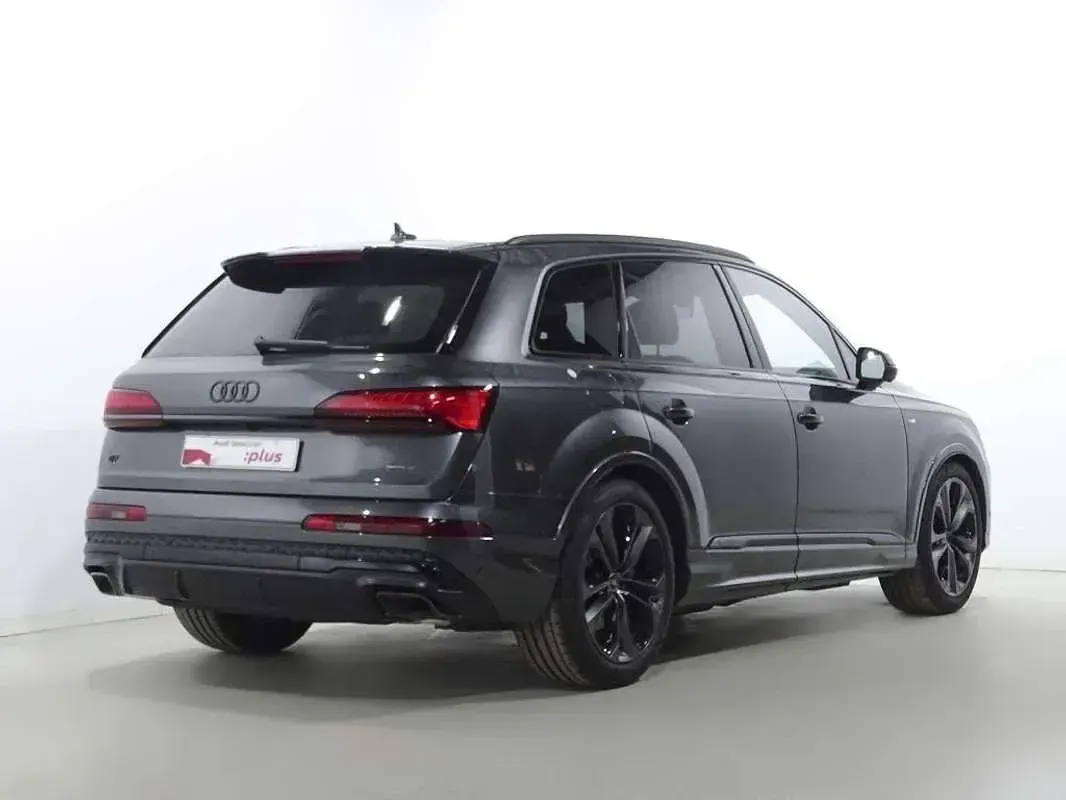 Usado Audi Q7 286 CV (210 kW) 2025 Gris SUV