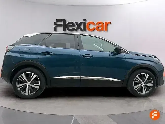 Usado Peugeot 3008 Allure 130 CV (95 kW) 2021 Azul SUV