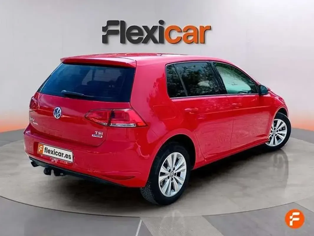Usado VW Golf VII Business 110 CV (80 kW) 2016 Rojo Utilitario