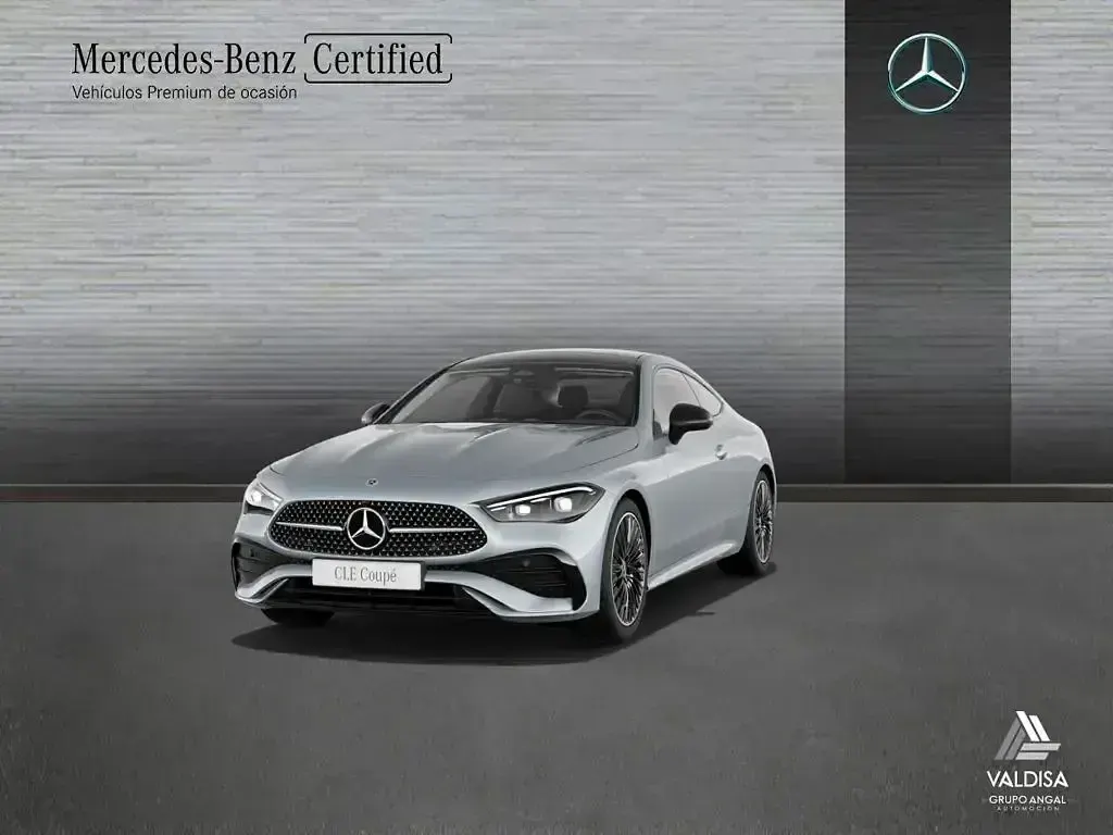 Usado Mercedes CLE220 197 HP (144 kW) 2025 Coupé